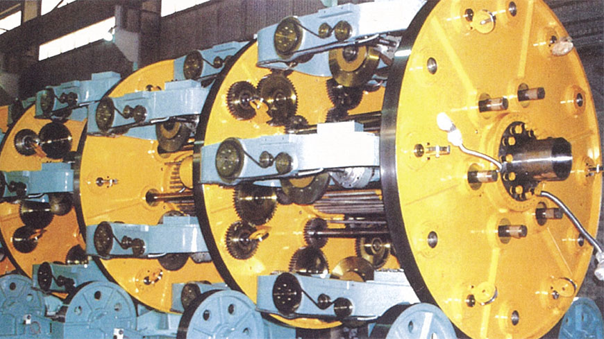 PLANETARY TYPES UNDER-ROLLER LESS TYPE / UNDER-ROLLER TYPE